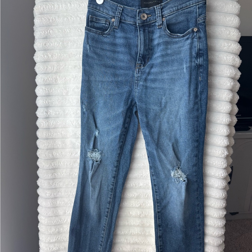 Kendall & Kylie Blue Ripped highrise straight Jeans